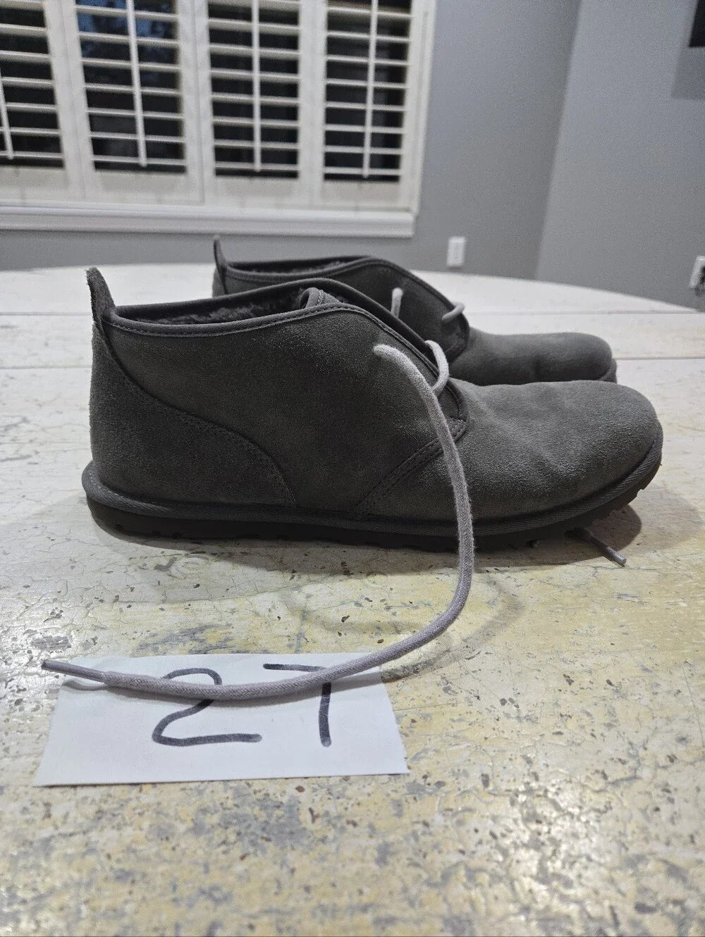 UGG Maksim Chukka boots Men's Gray Suede 1126879 Size 9-42